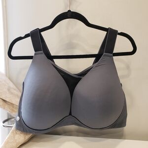 Sz 46DDD Grey Black Livi Active Molded No-wire Sport Bra